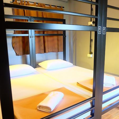 Arun Old Town Hostel Bangkok Room photo