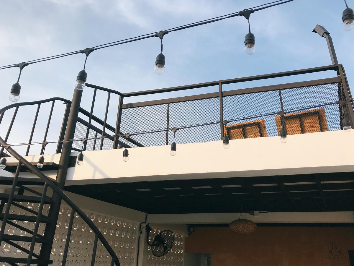 Arun Old Town Hostel Bangkok Exterior photo