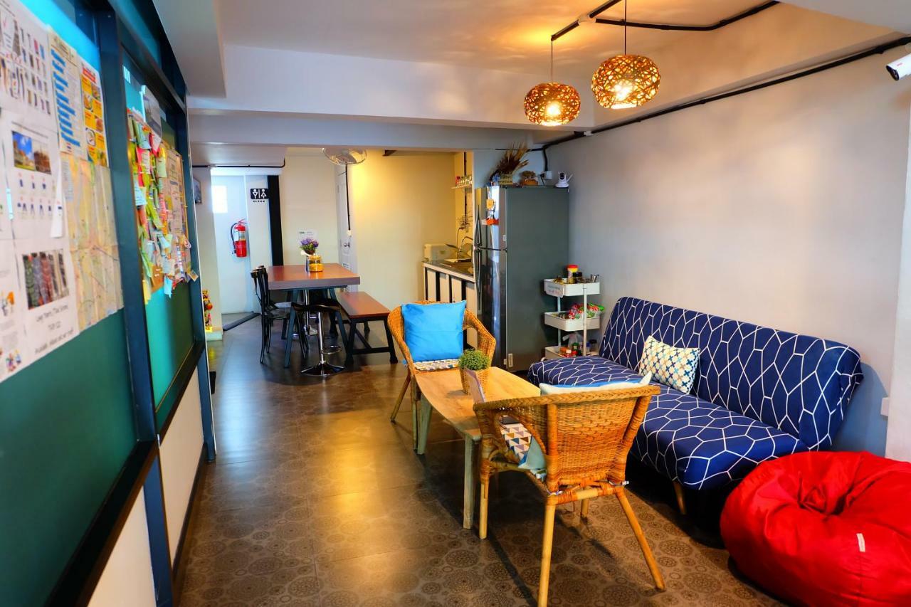 Arun Old Town Hostel Bangkok Exterior photo