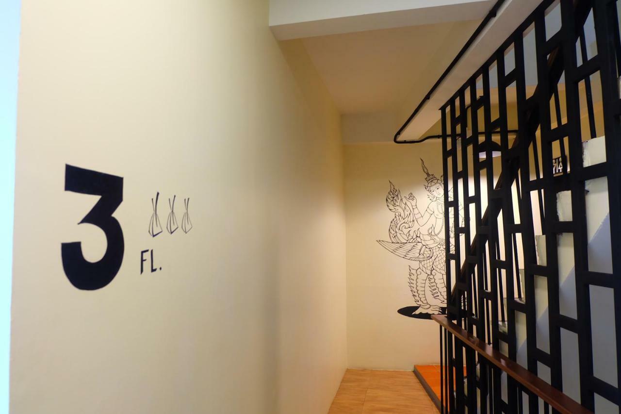 Arun Old Town Hostel Bangkok Exterior photo