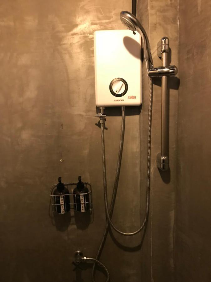 Arun Old Town Hostel Bangkok Exterior photo