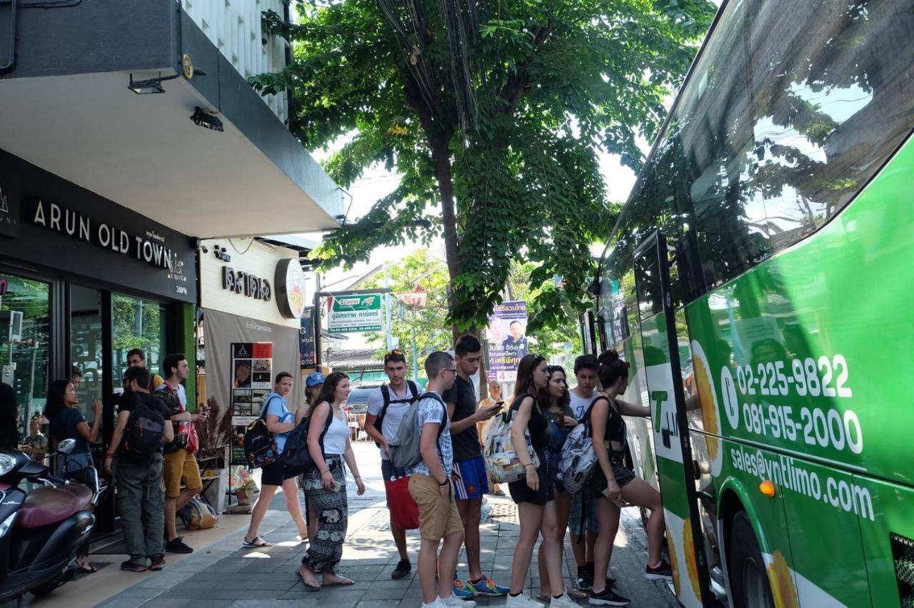 Arun Old Town Hostel Bangkok Exterior photo